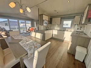 Kitchen- click for photo gallery